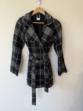 WRAPPER Coat Adult Womens Medium Black & White Plaid Preppy Normcore